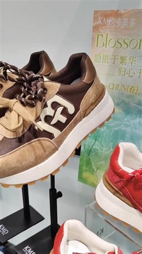 🍃KMD | 新品 #2026ss春季上新卡美多 2026 阿甘德训鞋太绝✨自带复古感，运动休闲风百搭不挑衣。上脚软弹舒服，通勤逛街都好穿！#卡美多#榕江 #常驰广场 #同城