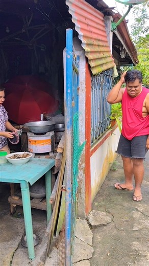 Proud talaga sa cooking skills nya E, kung alam mo lang talaga!!! This video is for entertainment purposes only #katabawtv | KA TABAW TV