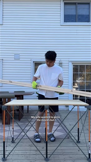 Making movie nights extra special 📺💫 Built a backyard movie theatre using 2x4s for the stand, finished with @readyseal for a smooth, durable stain and seal! #sponsored #backyardmovienight #diyhomeprojects #diyhomeimprovement | wonhaus