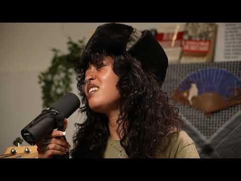 Cadre Noir - Gardens | WXPN Sofa Sessions