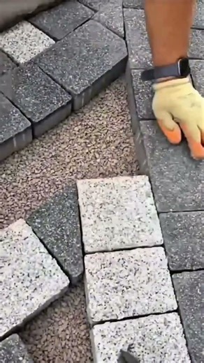 Tutorial on laying paving bricks using quick and instant methods and techniques #construction