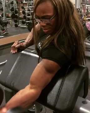 FBB Carla Maria Bradley Massive Arms Workout