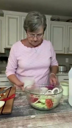Cucumber Salad | YouTube Shorts | Southern recipe by Mama Sue's Southern Kitchen