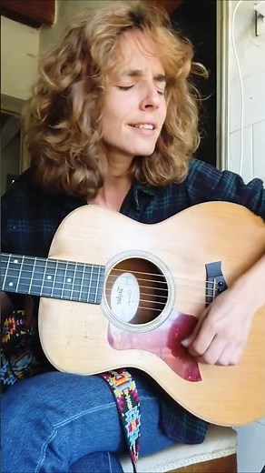 Waterloo Sunset ✨ #cover #acoustic #music #folkmusician #nowplaying #songshorts #clasic #nowplaying