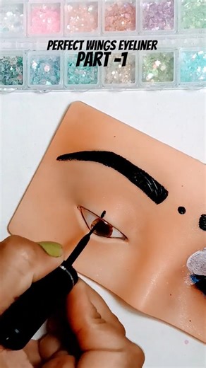 Perfect wings Eyeliner Tutorial Wait for part -2 〽️#creativeeyeliner #shortsfeed #eyemakeup #makeup