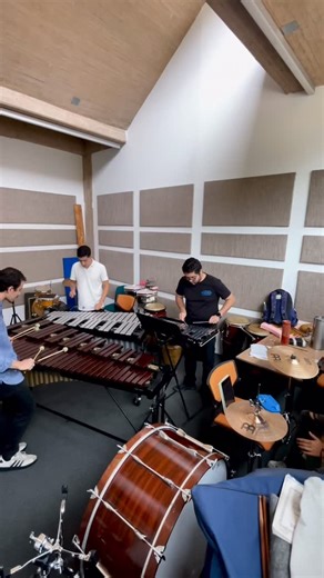 Juan Pablo Ospina | Una pequeña re adaptación de Huracán-Lucho Bermudez para cuarteto de percusión, esta vez coloreando en ciertos momentos con glockenspiel.... | Instagram