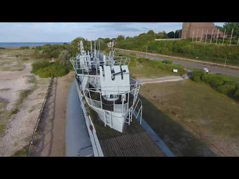 Das Marine Ehrenmal in Laboe mit U 995 - 4K