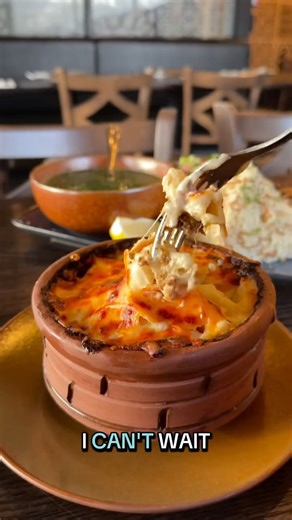 Egyptians @ UofT 🇪🇬 on Instagram: "MASRAWY AT THE GRAND SOIREE🌟🌟 You heard it here, top dishes from Masrawy will be served this SATURDAY JANUARY 31ST at 6PM at the GRAND VICTORIAN CONVENTION CENTRE for all to enjoyy (there will also be secret menu items 👀)‼️‼️ Make sure to grab your late bird tickets through the link in our bio if you haven’t already, you wouldn’t want to miss out on thissss😆😆"