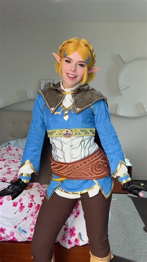 no joke its actually hard to dance in this :,) #zelda #zeldacosplay #princesszelda #princesszeldacosplay #cosplay