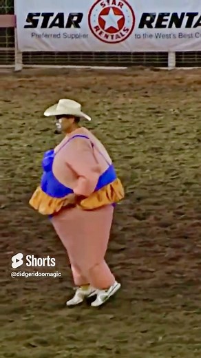 1.9K reactions · 702 shares | Funny rodeo clown busting some moves #FUNNYCLOWN #rodeostyle #funnyvideos #cowboys #funnydance #halarious | Gettin Didgee | Facebook