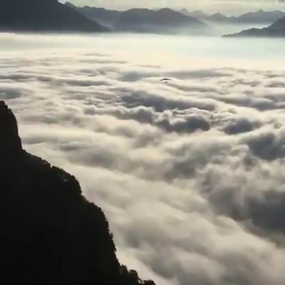 425K views · 2.8K shares | #hanggliding a few steps and you in...