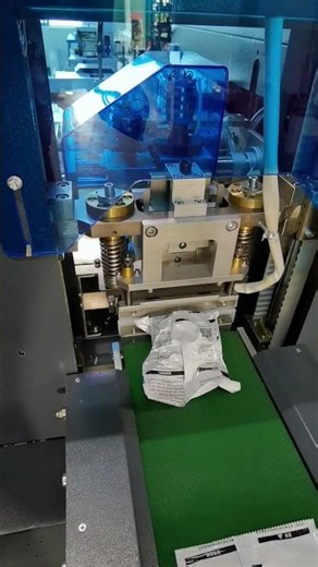 Vacuum packing machine #flowpackingmachine #packingmachine#vacuumpackingmachine