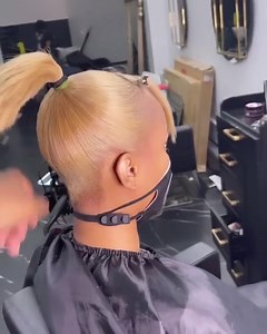 1M views · 4.2K reactions | Blonde high ponytail tutorial，try it now！ Blonde hair bundlesUp to 45% off . . #blondewig #blondebob #613wig #613hair #bluntcut #bobstyle #hairtransformation #wiginstalls #lacefrontwigs #quickweaves #lacework #frontalsewin #blondehair | Beaufox Hair | Facebook