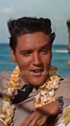 Todo Casi Bien on Instagram: "Comedians in Cars @jerryseinfeld"