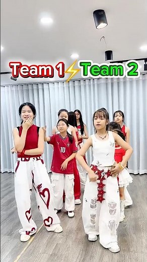 Copines Dance-off: Team 1 🔥 Team 2?