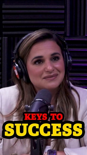 Consistency. Patience. Belief. ✨ Three things that can change everything. Yaritza reminds us that growth comes from showing up, especially when you feel lost. Keep learning, stay patient, and believe in yourself even when it’s hard.  Watch the full episode for a very insightful and great conversation! Don’t forget to SUBSCRIBE. ⬇️ https://youtu.be/PKeEYUvl1x4?si=B35nJKlfKrO9CQj2 | The Loan Officer Podcast | Facebook