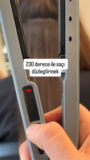 Kasım Akdağ on Instagram: "Düzleştirici bakım; Sıra dışı Brezilya dokunuşuna sahip eşsiz ürün formülleri ile saçlarda mükemmel sonuçlar elde edebileceğiniz profesyonel bir servis. @crewhairstudio @crew.goldentouch @crewnisantasi #crewhairstudio #crewnisantasi #goldentouch #hair #saclaminasyonu"