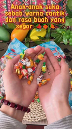 💎 Crystal Fruit Candy That Looks Too Pretty to Eat! 🍇🍓🍍 Crunchy outside, juicy flavor inside — every bite is a sweet explosion. Perfect for satisfying your candy cravings or gifting to someone special! ✨ Vibrant fruit flavors | Stunning crystal look | Soooo addictive 😋 #crystalfuitcandy #candytok #sweetsnacks #kawaii #fruitcandy