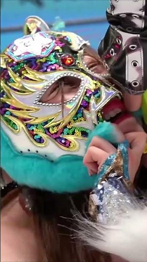 【女子プロレス】ジュリアがスターライト・キッドのマスクを剥いで素顔があらわに！【スターダム】