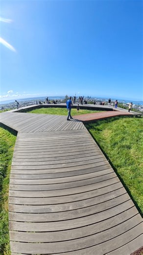 Viewing platform at Mt Eden, Auckland New Zealand! Nice to just sit and enjoy the view! When in Auckland City, this one is a must do if you are into climbing easy climb! It offers a 360 view of Auckland #mteden #auckland #newzealand #fblifestyle | The Gibsons of New Zealand