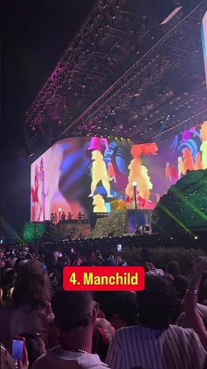 Sabrina Carpenter top 5 catchy songs live at Coachella 2026 Week 1 from the crowd’s perspective