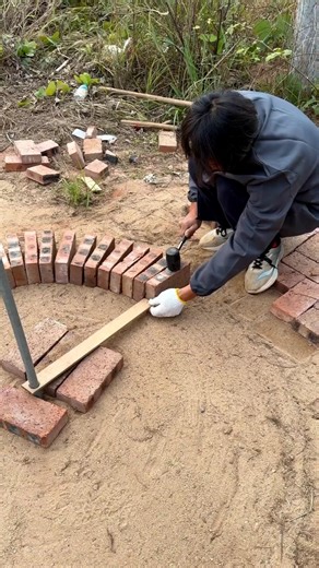 Demonstration of Wood Strip Radius Brick-Laying #shorts #satisfying #machinewonders #12905