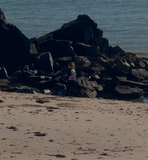 Cameron Elliott on Reels