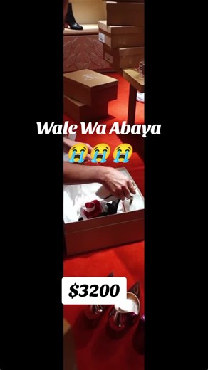 Mukiitisha Abaya na Heels: Elegance in Style