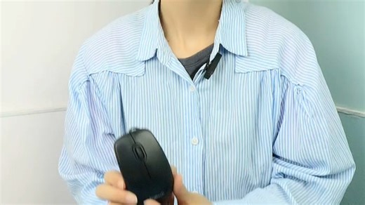 罗技M90鼠标：灵敏反应，精准滑动