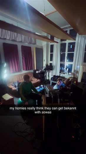 bisschen cringe . #disco #trancemusic #producertok #deutsch #viral