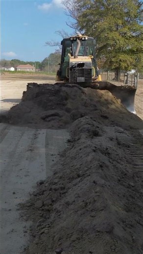 🚧 CAT Dozer Pushing Dirt | Heavy Equipment in Action
