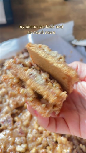 I’m so excited to share my favorite fall recipes with you! From Hawaiian Roll Pumpkin French Toast to Apple Crisp Cheesecake and homemade caramel, these are the treats that make this season cozy and delicious. Comment “fall recipes” below, and I’ll send you my free Fall Favorites eBook — all 10 must-make recipes ready for you to bake this season! 🍂 #FallRecipes #CozyBaking #PumpkinDesserts #AppleDesserts #HomeBaking | Lifestyle of a foodie