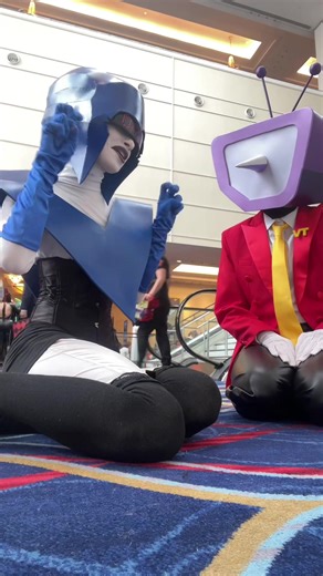 the fangamer big shot glass was filled with battery acid too many times last night #katsucon #deltarune #queendeltarune #tenna #deltarunecosplay