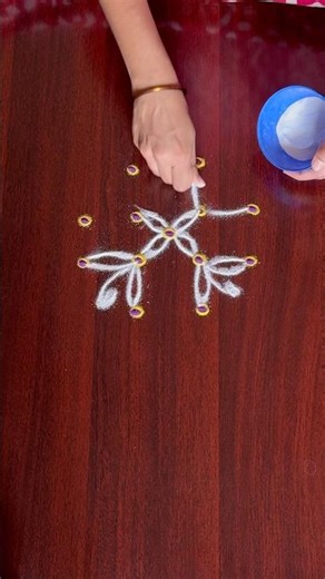 Easy 4x2 Dots Kolam 🌸 Simple Daily Rangoli for Beginners #shorts #kolam #homedecor #muggulu #rangoli