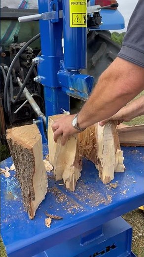 Tractor Mounted Hydraulic Log Splitter - Splitting Ash Tree