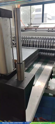 Aluminum foil folding machine