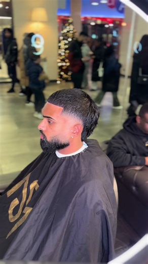 L'histoire des mathématiques à travers les coupes de cheveux