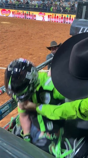 Trouble in the chutes 😵‍💫 📺 LIVE NOW ON Fox Nation | PBR