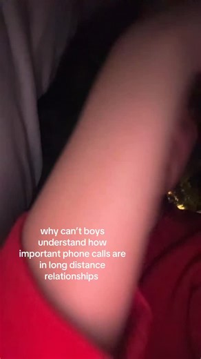 Providing Long Distance Relationship Advice💘 on Instagram: "If you’re in an LDR and you’ve cried over missed phone calls… this one’s for you ⬇️ I used to think I was asking for too much until I realized phone calls aren’t about talking; they’re about connection. 1️⃣ Calls are how I feel love when we’re miles apart. Even a 10-minute chat can make the distance feel smaller. 2️⃣ I’ve learned to communicate what I need, not hint it. Saying “hearing your voice makes my day” hits differently than “yo