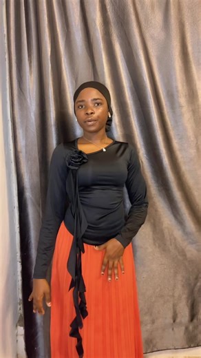 Available in different color Rose top for 8k Skirt for 16k Place your order now 09112816142 #modestywearinosun #bolamodestwear #fyp