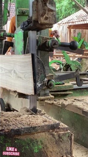 Giant Wood Processing Machine 😱 #shorts #woodcutting #oddlysatisfying #woodworking