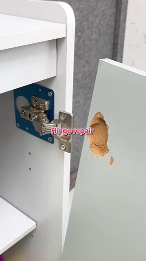Creative Home Life Hacks: Wardrobe Cabinet Hinge Repair Guide