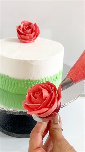 Beautiful 😍 red rose 🌹 tutorial for beginners #fbreel #reelsviralシ #reelsfypシ #viralreel #viralvideoシ #flowers #Amazing | Dessert Studio