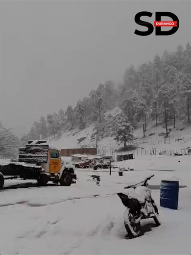 Amanece nevando en Guanaceví, como parte de la tormenta invernal prevista este 24 de enero 👉🏼 https://elsiglo.mx/d1600623 #Durango