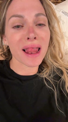 💋