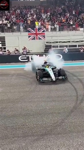 How Do F1 Drivers Drink Water While Racing? 😱 F1 Hidden Technology Explained