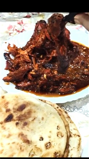 Chicken Schezwan Tandoori 😋Spicy &Garlicy Red Sauce schezwan tandoori#shorts#food#trends #restaurant