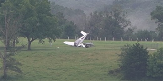 2 injured in small plane crash in Taney County