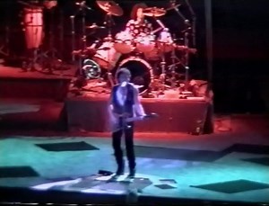 "I Wish I were Blind" canción escrita por Springsteen y lanzada en su álbum Human Touch de 1992.Esta versión pertenece al concierto celebrado tal dia como hoy,el 20 de Junio de 1992 en el Forum Di Assago de Milan en Italia | Springsteen & Rock Music