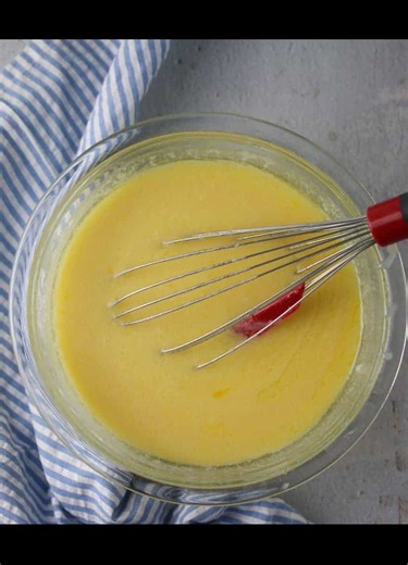 Comment RECIPE and I’ll send it straight to your DMs! Or grab it directly here 👉 https://www.bostongirlbakes.com/sourdough-cornbread/ | Boston Girl Bakes
